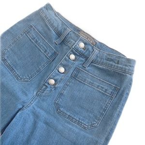 Wide leg cropped jeans